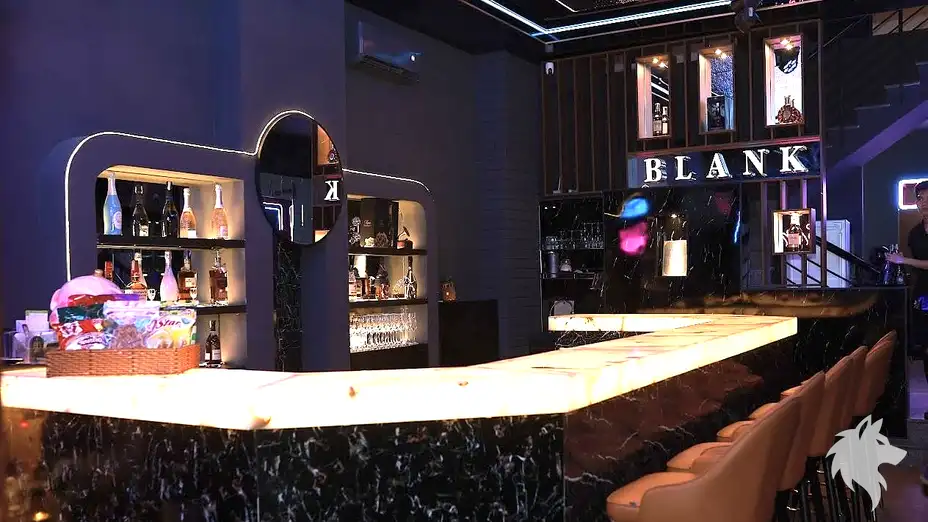 세련된 분위기의 바 인테리어