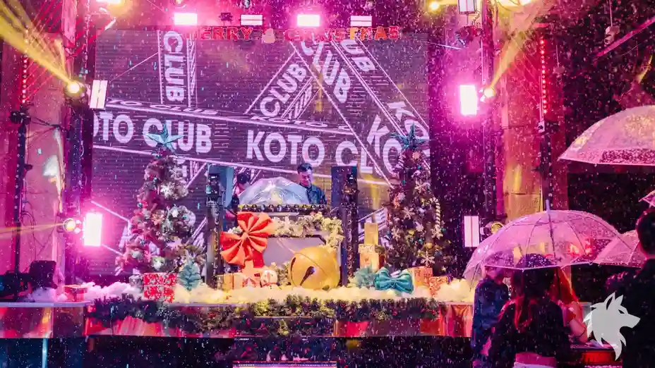 눈이 내리는 디제이 부스