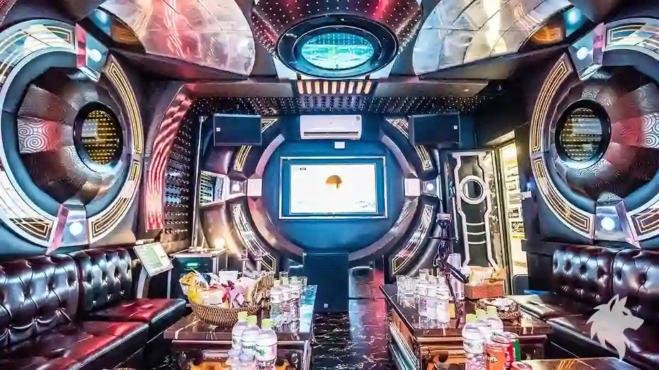 우주선 콘셉트 가라오케 내부