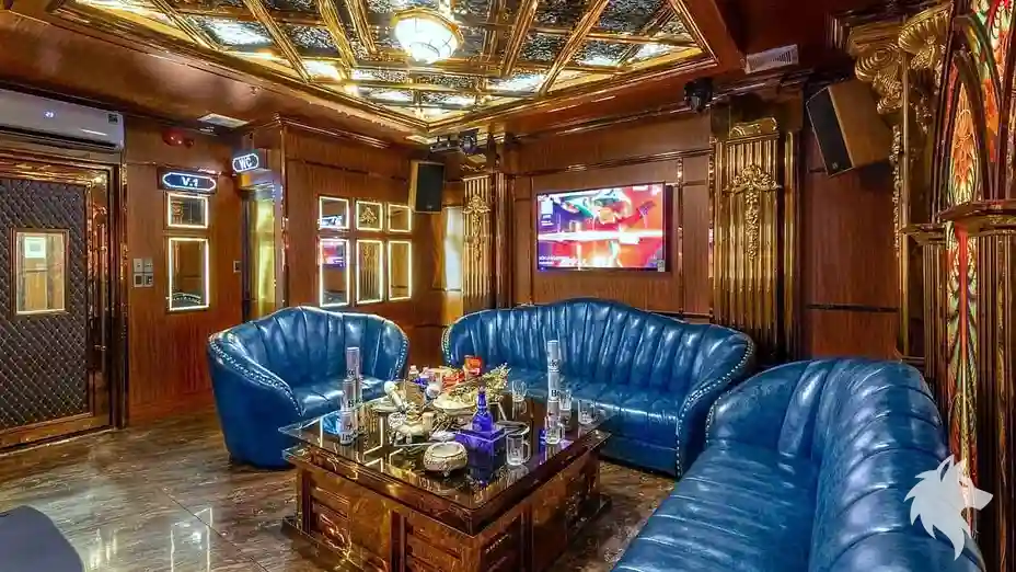 우드톤 인테리어 룸