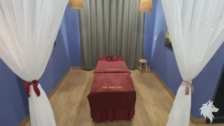 커튼으로 분리된 프라이빗 마사지실